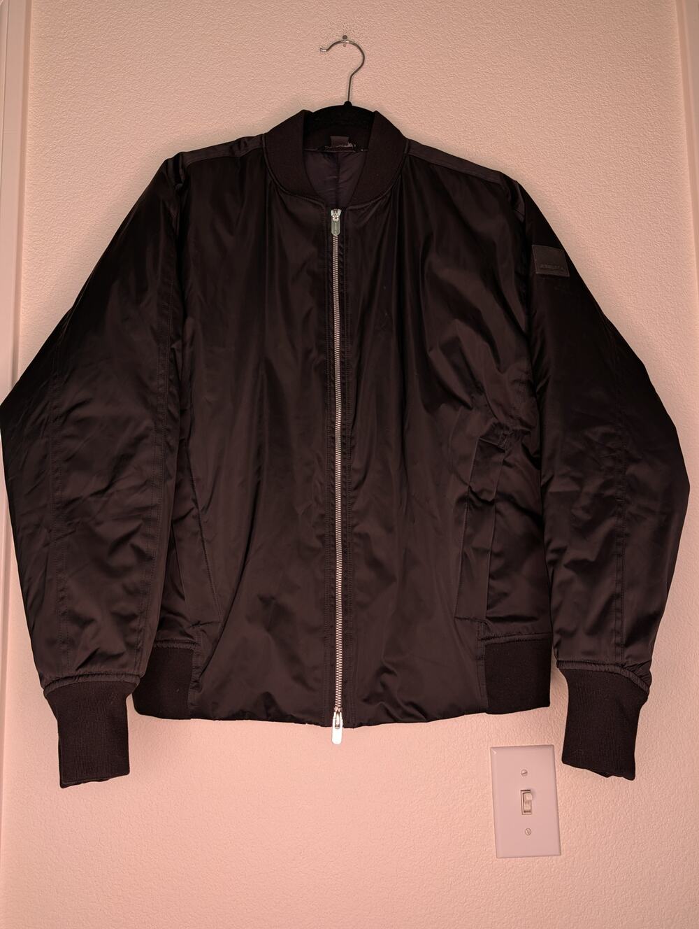 Athleta Women's Black Bomber Jacket M Full Zip Commuter Travel Athleisure Active